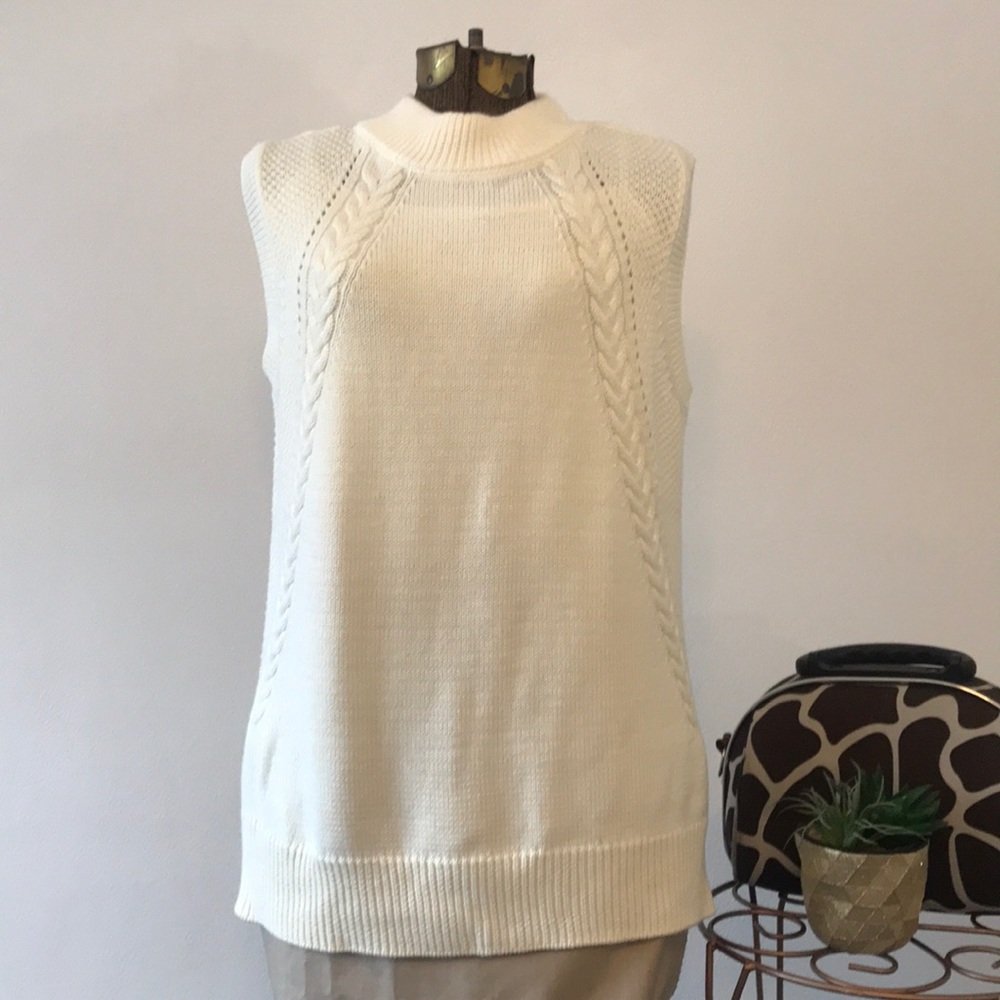 NWOT ModCloth Cream Sleeveless Sweater Size XL